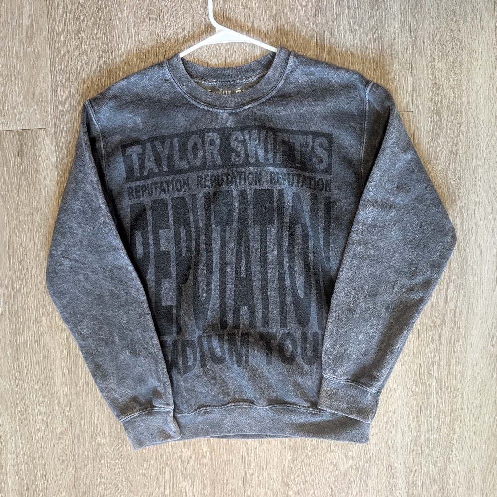 Taylor Swift Reputation Crewneck - Picture 2 of 4